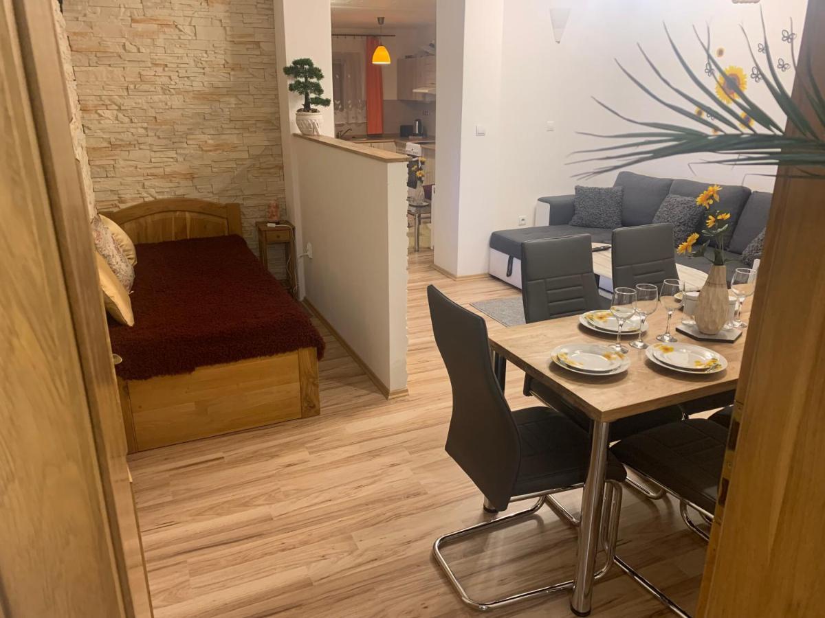 Apartman Slunecnice S Terasou Ceske Budejovice Luaran gambar